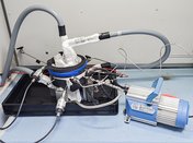 Installation of manometric permeation testing at cryogenic temperatures with MD 1 vacuum diaphragm pump